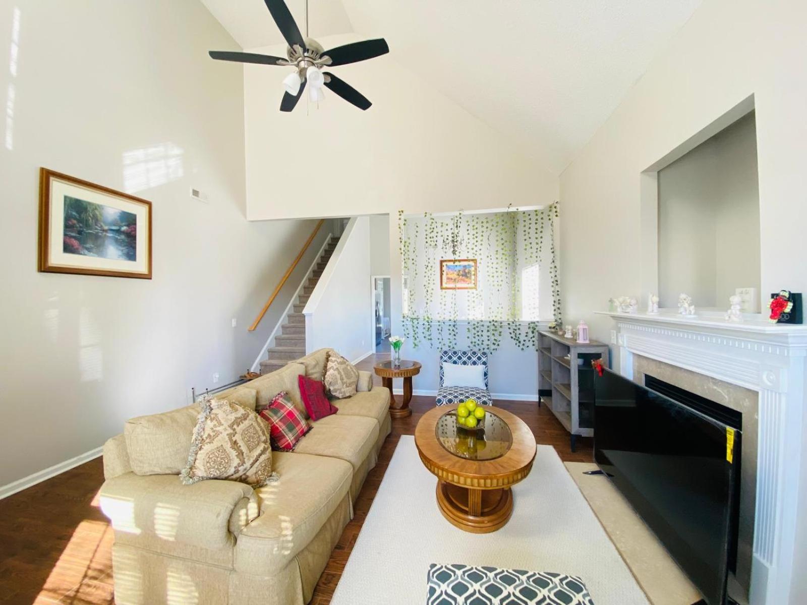 Spacious Room With Shared Bathroom Raleigh Bagian luar foto
